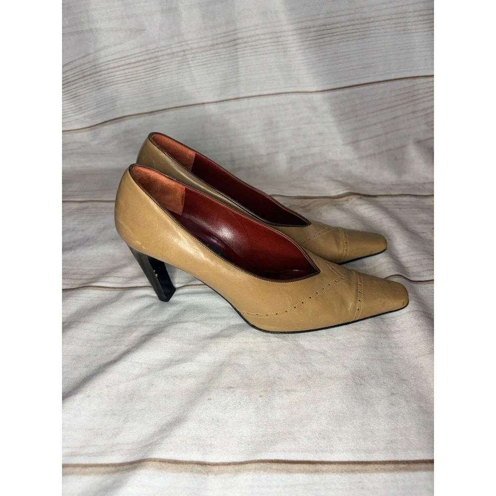 Vintage Nicole Miller Collection Heels Size 7M Tan Leather Pumps Made in Italy‎